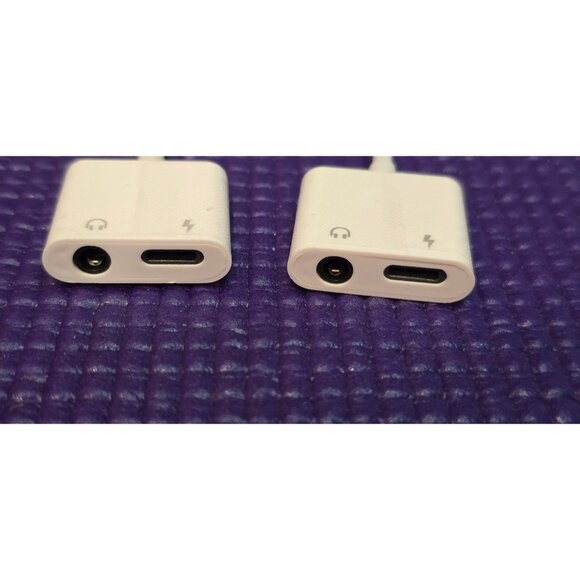 MFi Certified 2 Pack Lightning to 3.5mm Headphones Jack Adapter for iPhone Dongl - Picture 2 of 3